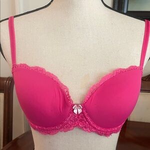 Victoria's Secret Fuchsia Lace Bra